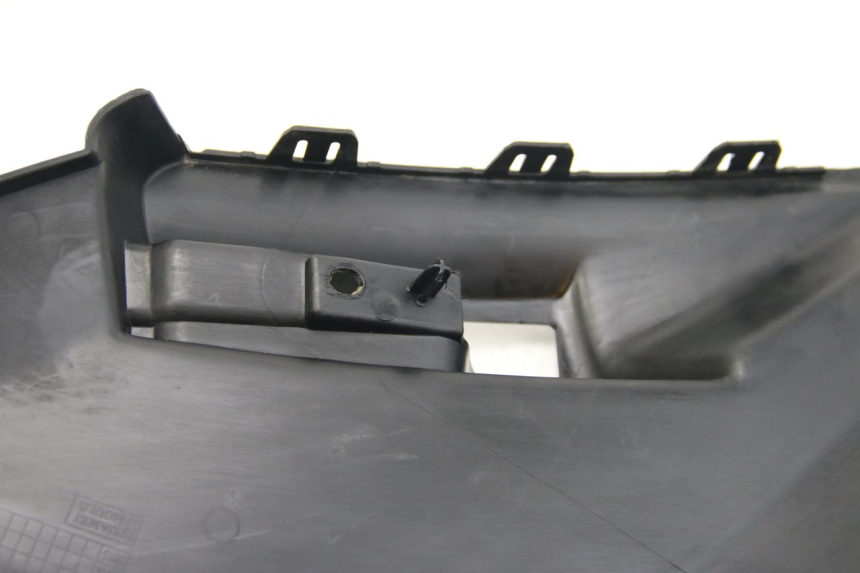 photo de CACHE SOUS SELLE DROIT PEUGEOT CITYSTAR 125 (2011 - 2017) - Vue produit