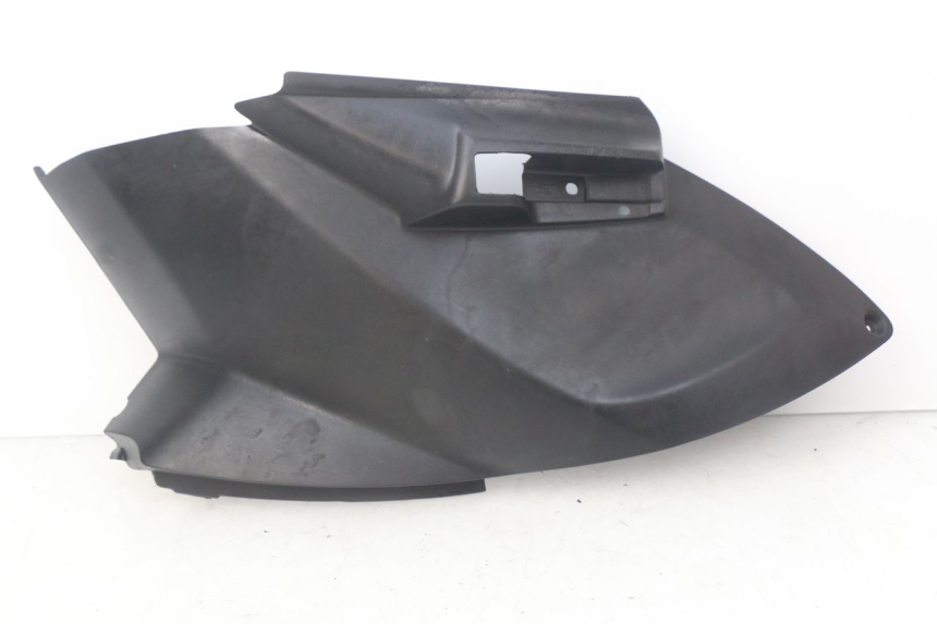 photo de CACHE SOUS SELLE DROIT PEUGEOT CITYSTAR 50 (2013 - 2017) - Points de fixation