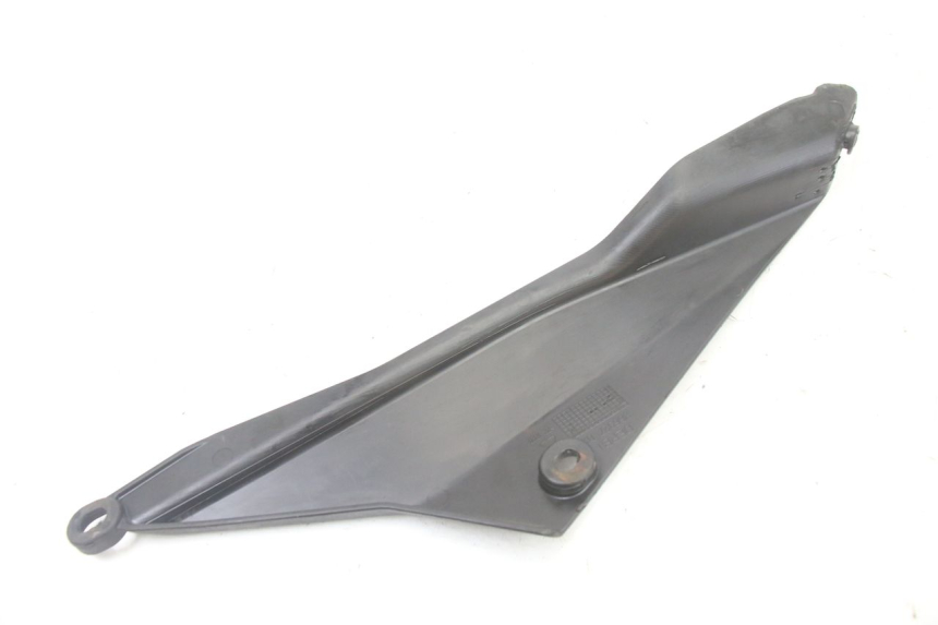 photo de CACHE SOUS SELLE DROIT DERBI SENDA SM DRD X-TREME 50 (2011 - 2017) - Zoom état d’usage