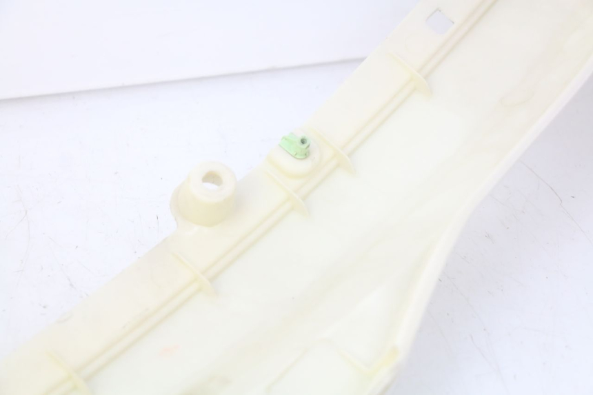 photo de CACHE SOUS SELLE DROIT PEUGEOT DJANGO 2T 50 (2014 - 2019) - Autre angle de vue