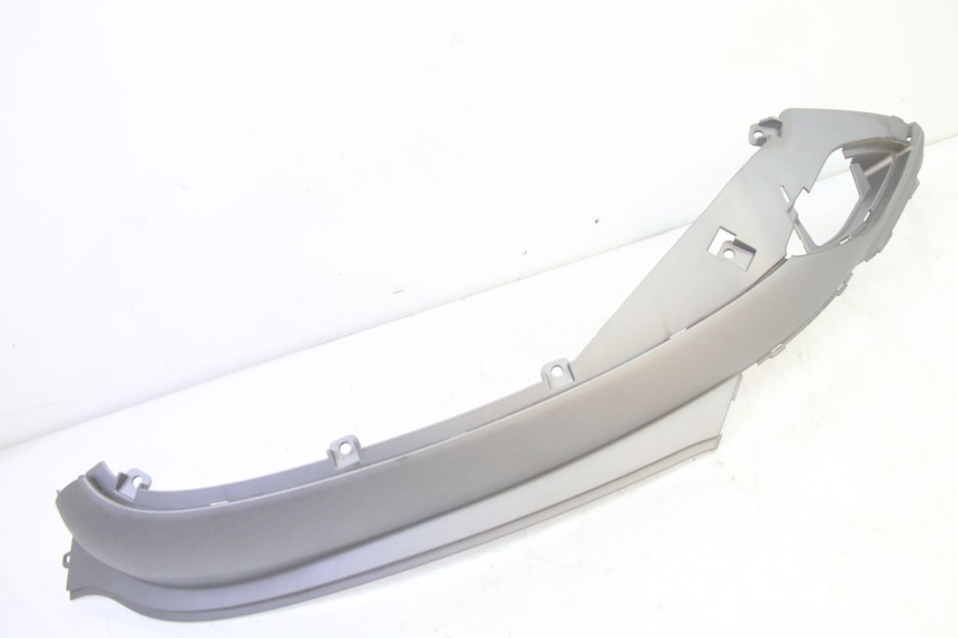 photo de CACHE SOUS SELLE DROIT SYM FIDDLE 3 III 125 (2014 - 2020) - Autre angle de vue