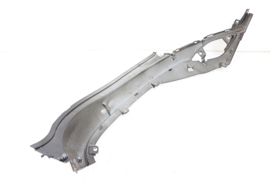 photo de CACHE SOUS SELLE DROIT SYM FIDDLE 3 III 50 (2014 - 2020) - Zoom état d’usage