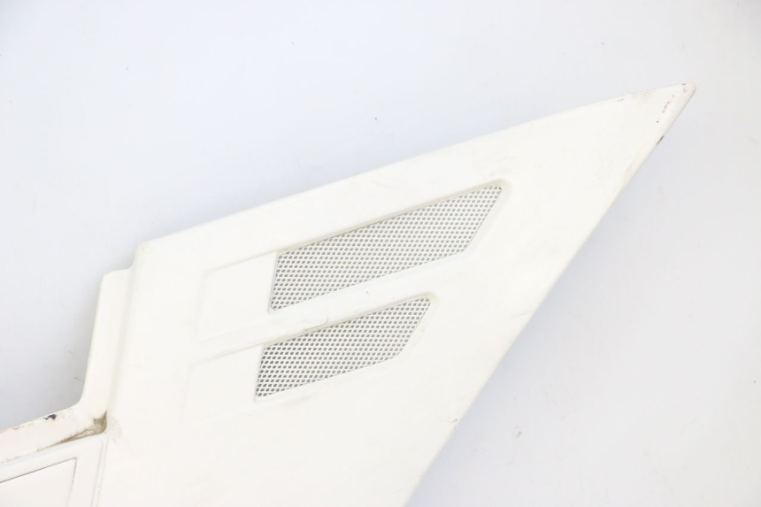 photo de CACHE SOUS SELLE DROIT YAMAHA FJ 36Y 1100 (1984 - 1985) - Zoom composants