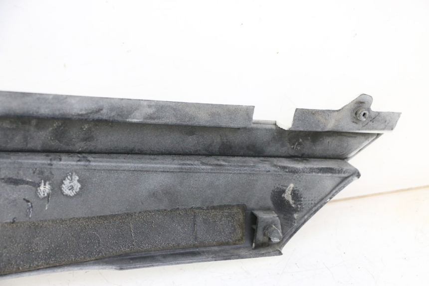 photo de CACHE SOUS SELLE DROIT YAMAHA FJ 36Y 1100 (1984 - 1985) - Vue d’ensemble