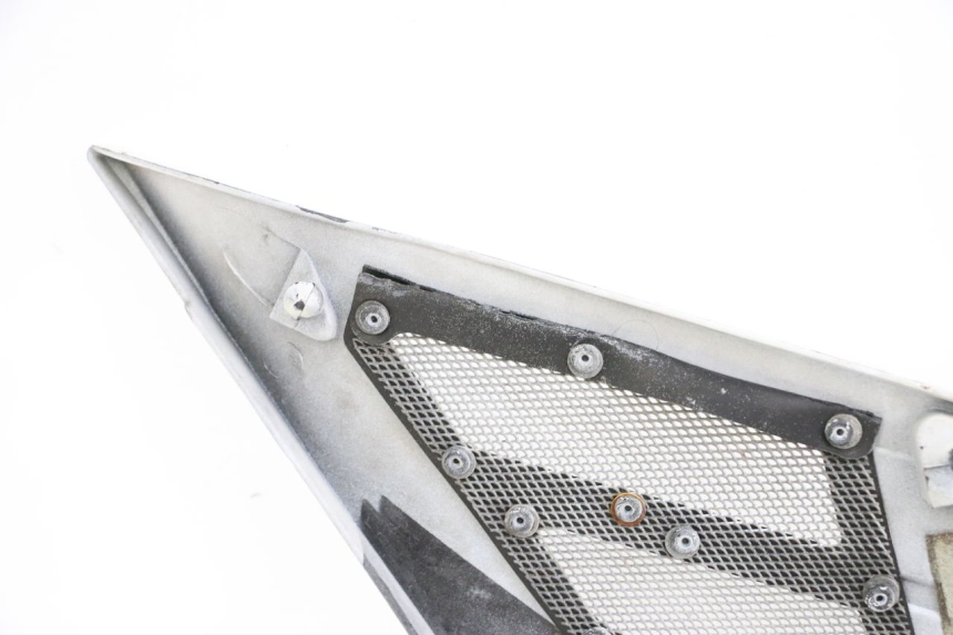 photo de CACHE SOUS SELLE DROIT YAMAHA FJ 36Y 1100 (1984 - 1985) - État de surface