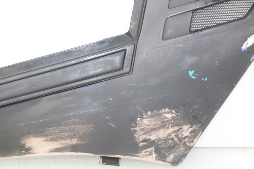 photo de CACHE SOUS SELLE DROIT YAMAHA FJ 3CX 1200 (1986 - 1996) - Vue d’ensemble