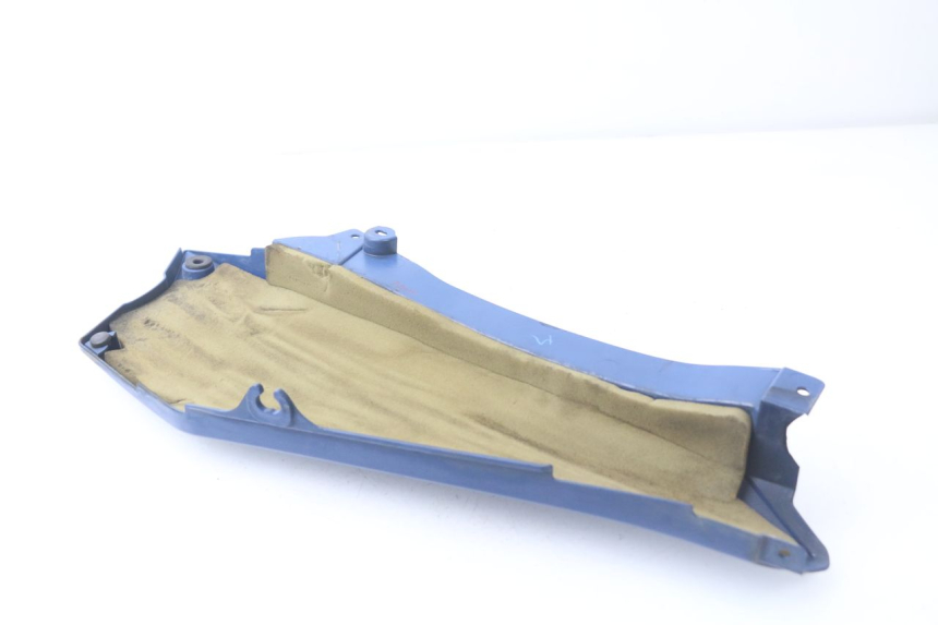 photo de CACHE SOUS SELLE DROIT YAMAHA FJR ABS 1300 (2006 - 2012) - Zoom état d’usage