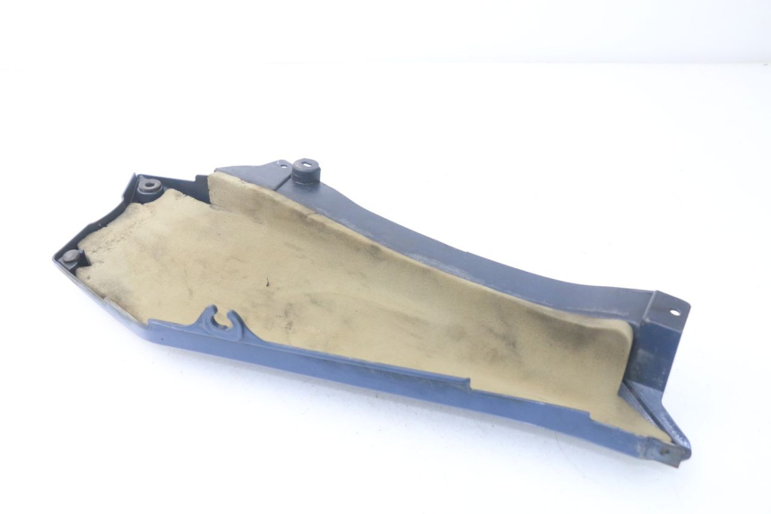 photo de CACHE SOUS SELLE DROIT YAMAHA FJR ABS 1300 (2006 - 2012) - Zoom état d’usage