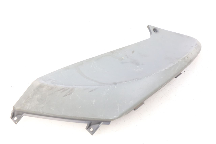 photo de CACHE SOUS SELLE DROIT PIAGGIO FLY 100 (2006 - 2010) - Autre angle de vue