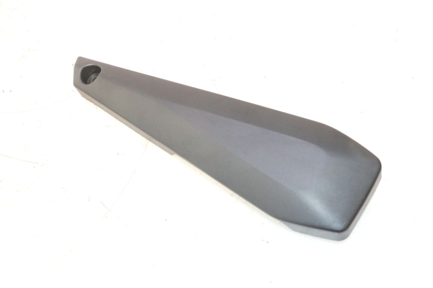 photo de CACHE SOUS SELLE DROIT YAMAHA FZ8 800 (2010 - 2016) - Vue principale