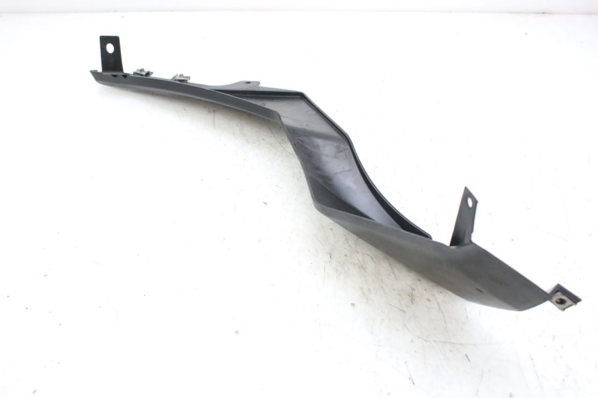 photo de CACHE SOUS SELLE DROIT DERBI GPR 50 (2004 - 2009) - Autre angle de vue