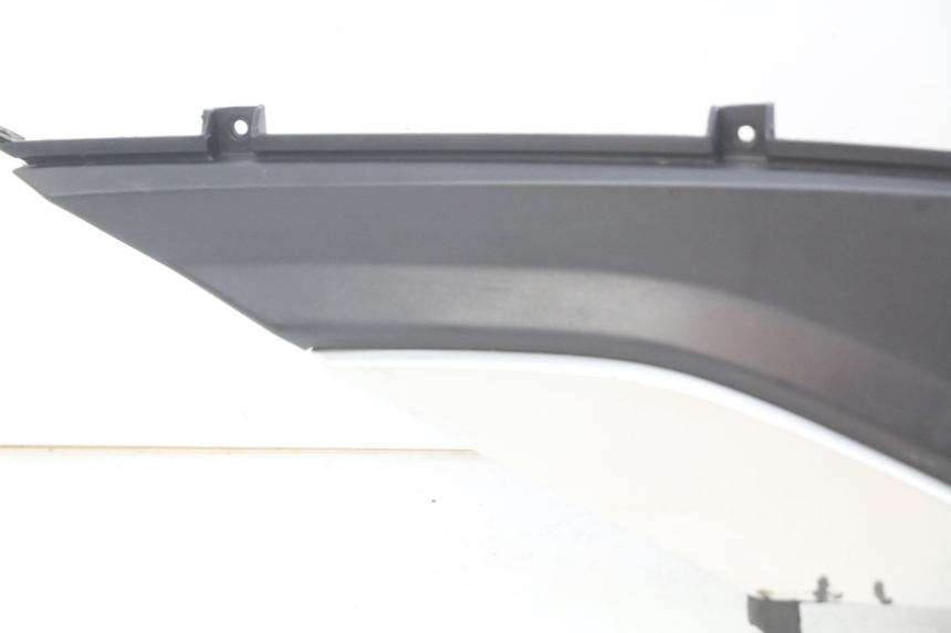 photo de CACHE SOUS SELLE DROIT TNT MOTOR GRIDO 2T 50 (2010 - 2019) - État de surface