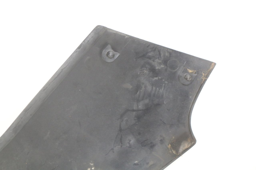 photo de CACHE SOUS SELLE DROIT SUZUKI GSX-F GSX  F 1100 (1988 - 1994) - Zoom état d’usage