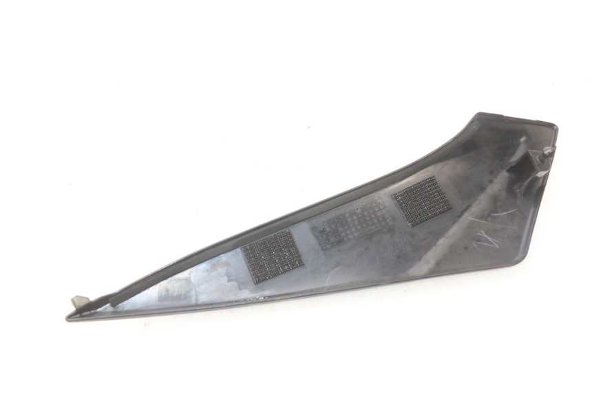photo de CACHE SOUS SELLE DROIT SUZUKI GSX-R GSXR 750 (2011 - 2016) - Autre angle de vue