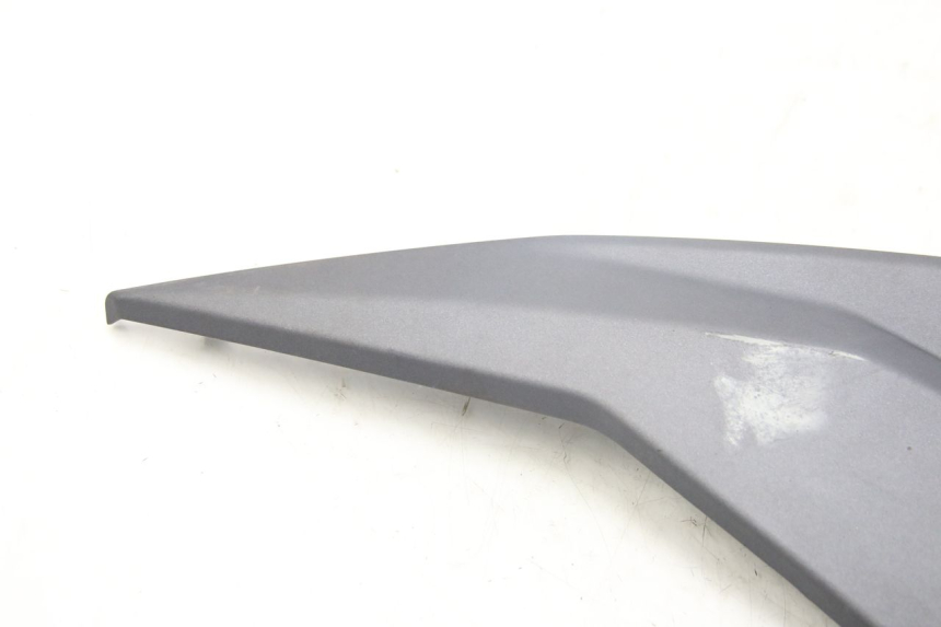 photo de CACHE SOUS SELLE DROIT SYM JET 4 4T 50 (2018 - 2021) - Zoom état d’usage