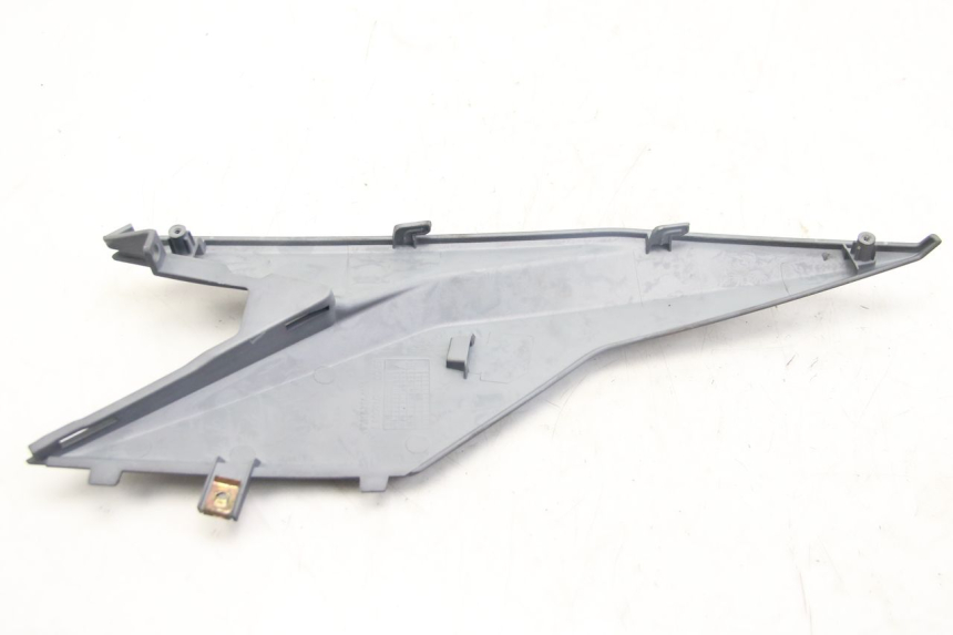 photo de CACHE SOUS SELLE DROIT SYM JET 4 4T 50 (2018 - 2021) - Autre angle de vue