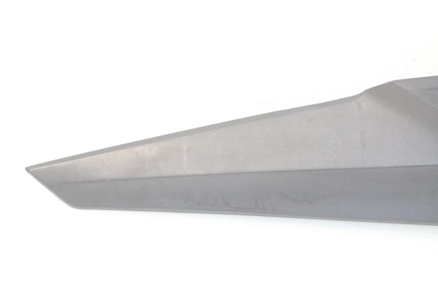 photo de CACHE SOUS SELLE DROIT SYM JOYMAX 250 (2013 - 2017) - Vue d’ensemble