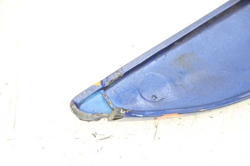 photo de CACHE SOUS SELLE DROIT KAWASAKI ZR7 ZR-7 S 750 (1999 - 2004) - Zoom état d’usage