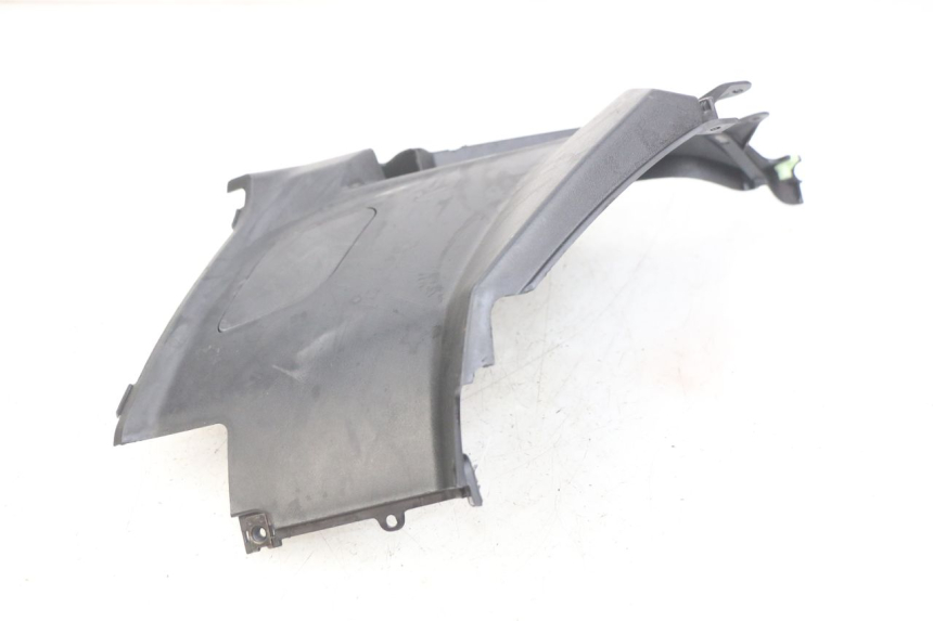 photo de CACHE SOUS SELLE DROIT PEUGEOT KISBEE 2T 50 (2010 - 2017) - Autre angle de vue