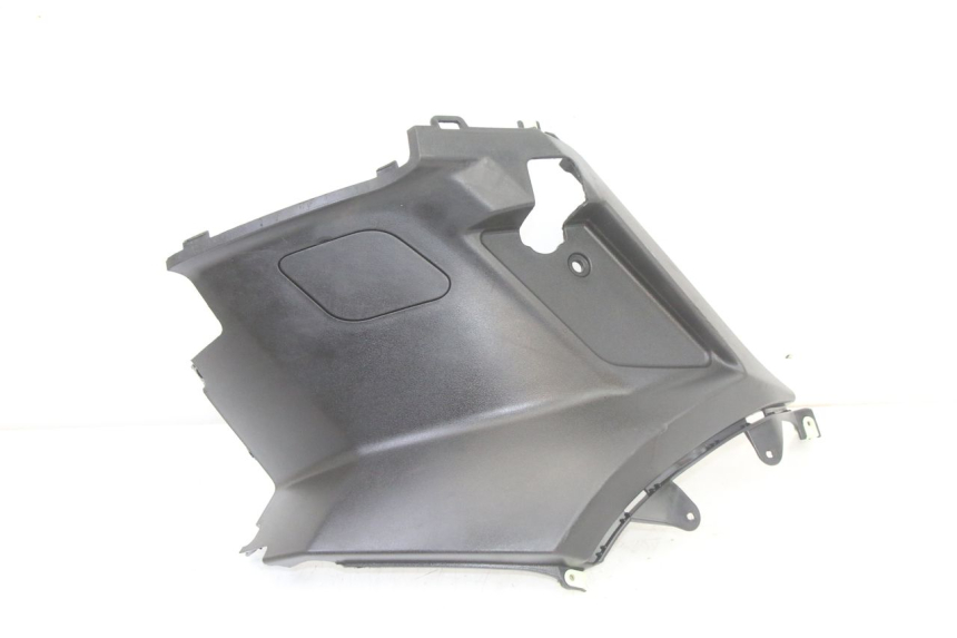 photo de CACHE SOUS SELLE DROIT PEUGEOT KISBEE 2T 50 (2010 - 2017) - Détail de la pièce