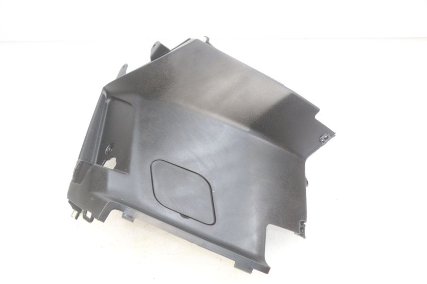 photo de CACHE SOUS SELLE DROIT PEUGEOT KISBEE 4T 50 (2018 - 2022) - Zoom état d’usage