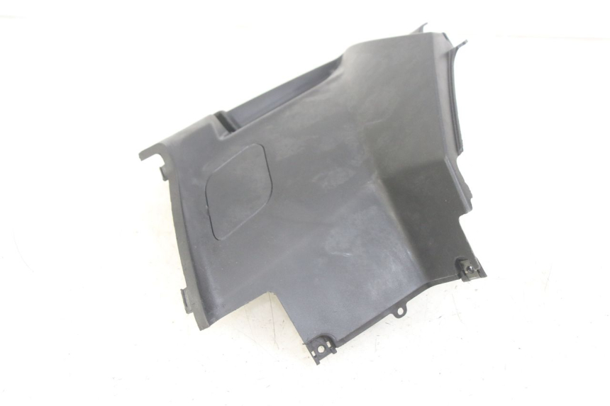 photo de CACHE SOUS SELLE DROIT PEUGEOT KISBEE 4T 50 (2010 - 2017) - Autre angle de vue