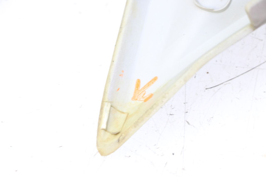 photo de CACHE SOUS SELLE DROIT KYMCO XCITING 500 (2007 - 2010) - Autre angle de vue