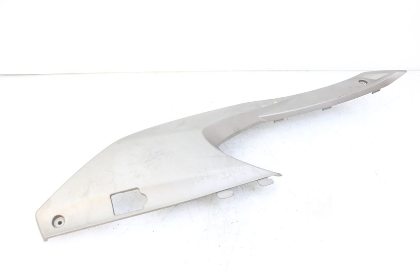 photo de CACHE SOUS SELLE DROIT KYMCO XCITING 500 (2007 - 2010) - État de surface