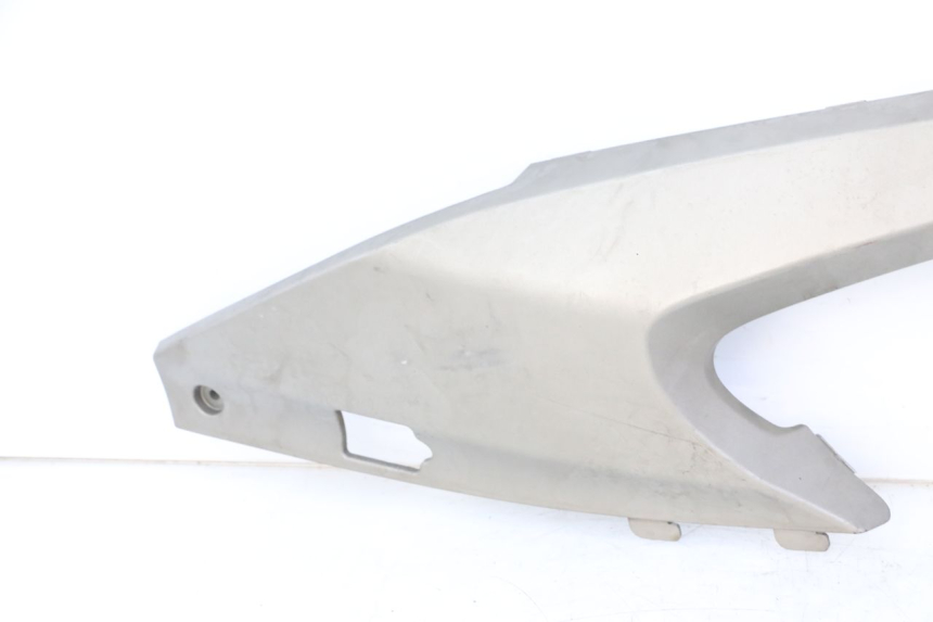 photo de CACHE SOUS SELLE DROIT KYMCO XCITING 500 (2007 - 2010) - Marquages et références