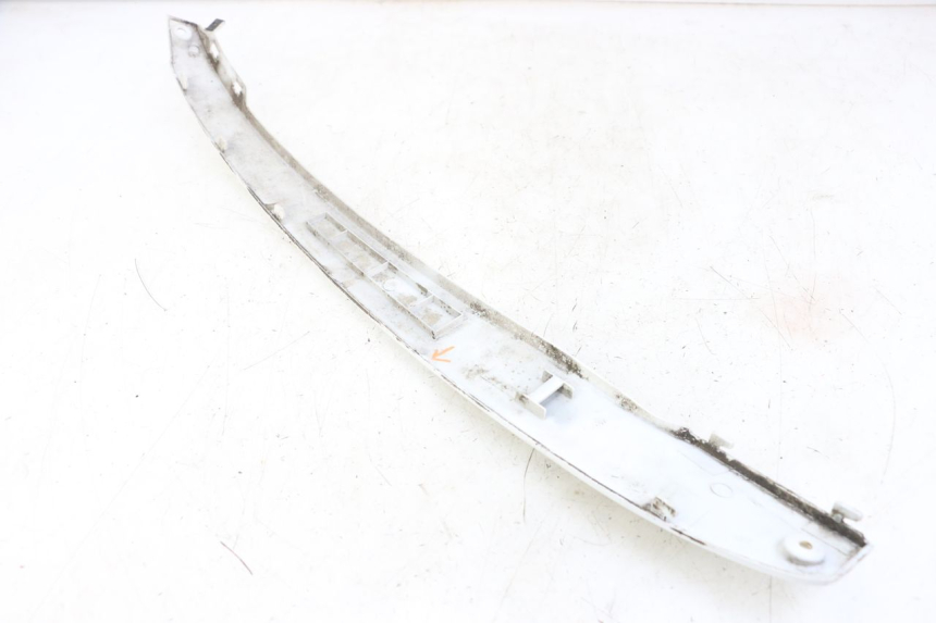 photo de CACHE SOUS SELLE DROIT KYMCO LIKE 125 (2009 - 2016) - Détail de la pièce