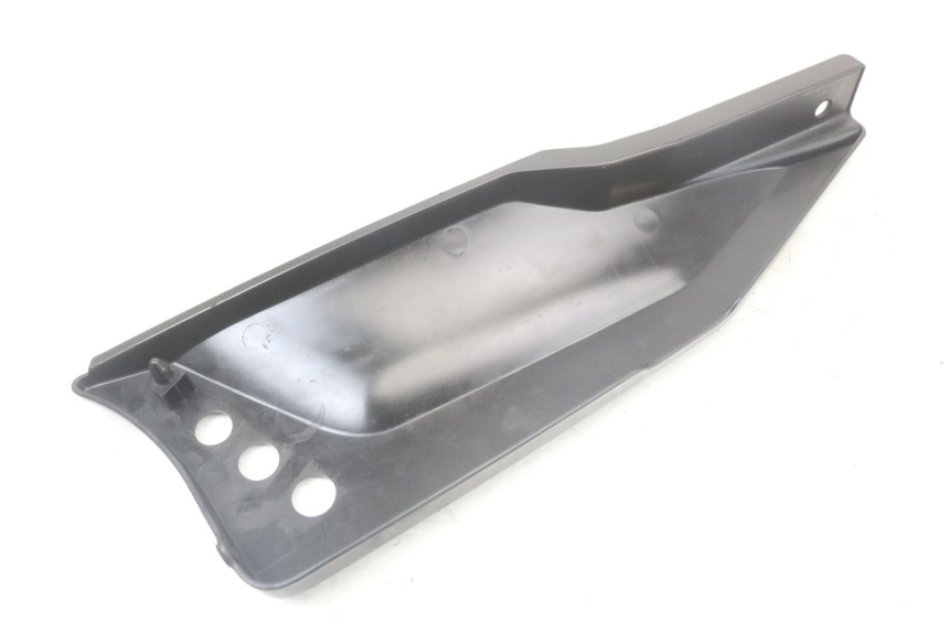 photo de CACHE SOUS SELLE DROIT MASAI SCRAMBLER SPORT 125 (2021 - 2025) - Vue d’ensemble