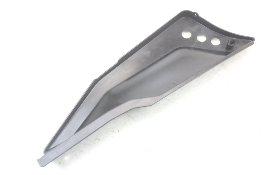 photo de CACHE SOUS SELLE DROIT MASAI SCRAMBLER SPORT 125 (2021 - 2025) - Points de fixation