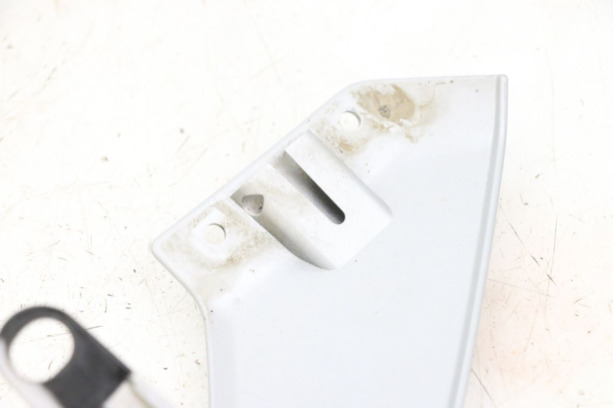 photo de CACHE SOUS SELLE DROIT YAMAHA MT-07 MT07 ABS 700 (2018 - 2020) - Zoom état d’usage