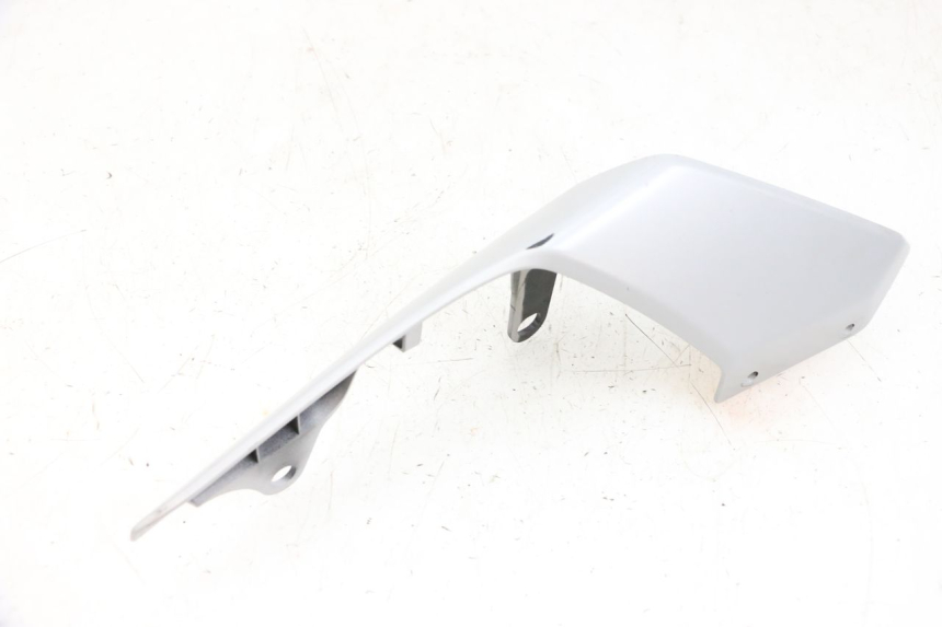 photo de CACHE SOUS SELLE DROIT YAMAHA MT-07 MT07 ABS 700 (2018 - 2020) - Gros plan technique