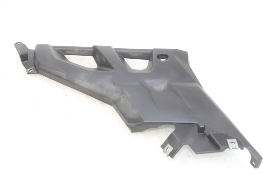 photo de CACHE SOUS SELLE DROIT YAMAHA MT ABS 125 (2014 - 2018) - Vue d’ensemble