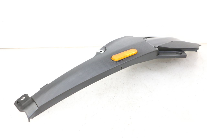 photo de CACHE SOUS SELLE DROIT PIAGGIO NRG POWER PUREJET 50 (2018 - 2021) - Détail de la pièce