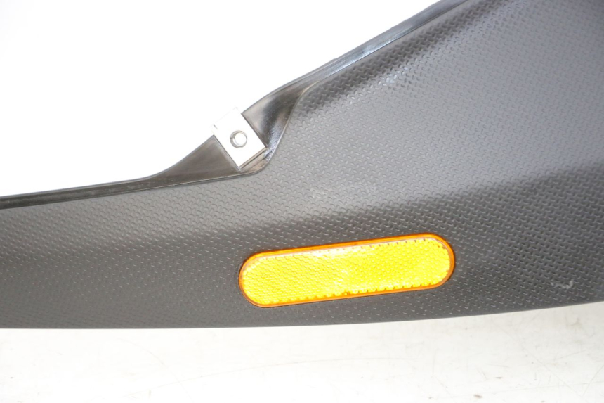 photo de CACHE SOUS SELLE DROIT PIAGGIO NRG POWER PUREJET 50 (2018 - 2021) - État de surface