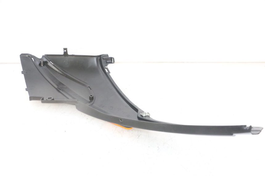 photo de CACHE SOUS SELLE DROIT PIAGGIO NRG POWER PUREJET 50 (2018 - 2021) - Zoom état d’usage