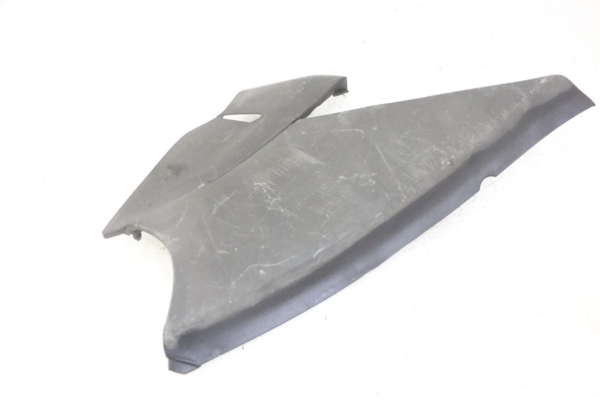 photo de CACHE SOUS SELLE DROIT HONDA NTV DEAUVILLE ABS 700 (2007 - 2016) - Zoom état d’usage