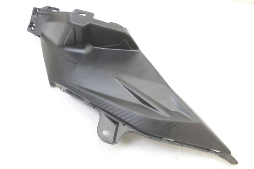 photo de CACHE SOUS SELLE DROIT SYM ORBIT III 3 4T 50 (2021 - 2025) - Détail de la pièce