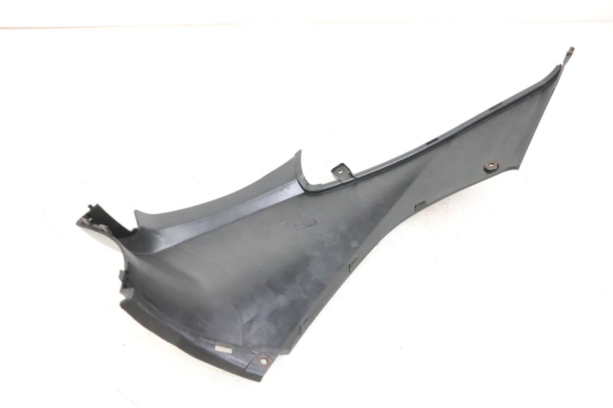 photo de CACHE SOUS SELLE DROIT MBK OVETTO ONE 2T 50 (2013 - 2017) - Zoom état d’usage