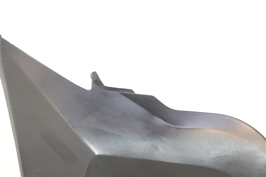 photo de CACHE SOUS SELLE DROIT YAMASAKI ROADSTER 50 (2013 - 2018) - Points de fixation