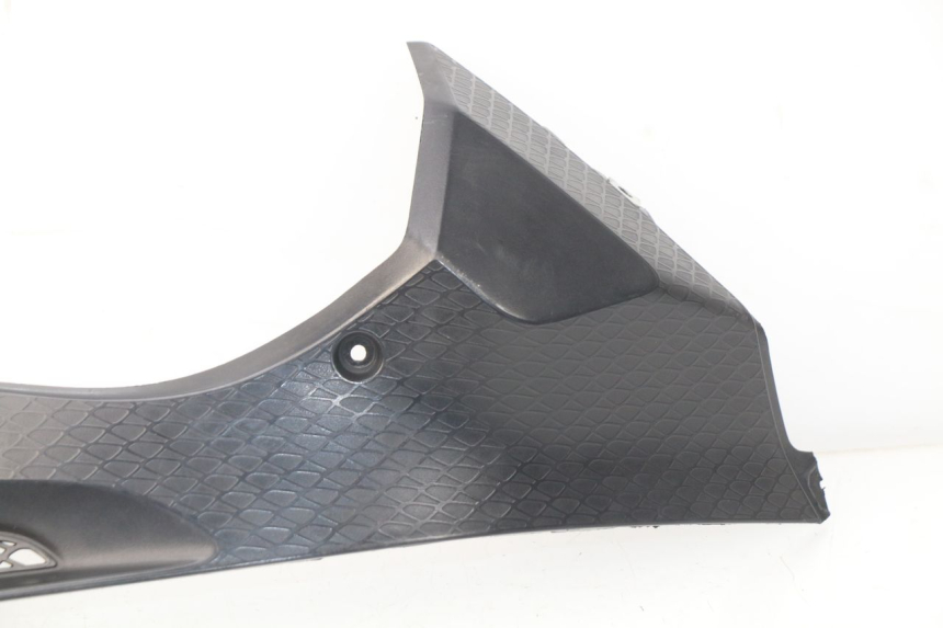 photo de CACHE SOUS SELLE DROIT BMW S RR ABS S1000RR 1000 (2009 - 2011) - État de surface