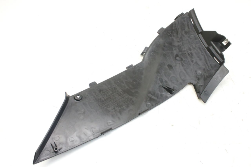 photo de CACHE SOUS SELLE DROIT DAELIM S2 FI 125 (2008 - 2017) - Zoom état d’usage