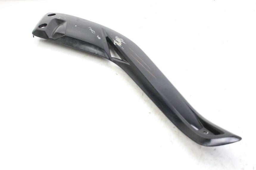 photo de CACHE SOUS SELLE DROIT MBK SKYCRUISER 125 (2010 - 2013) - Autre angle de vue