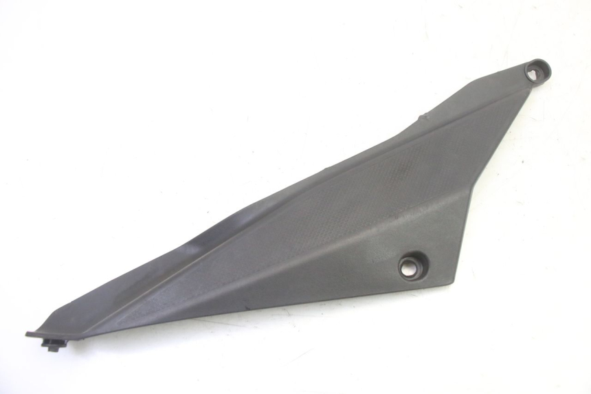 photo de CACHE SOUS SELLE DROIT GILERA SMT SUPERMOTARD 50 (2009 - 2017) - Vue principale