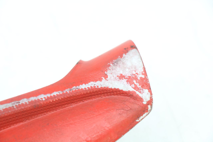 photo de CACHE SOUS SELLE DROIT APRILIA SR CARB LC 2T 50 (2004 - 2012) - Marquages et références