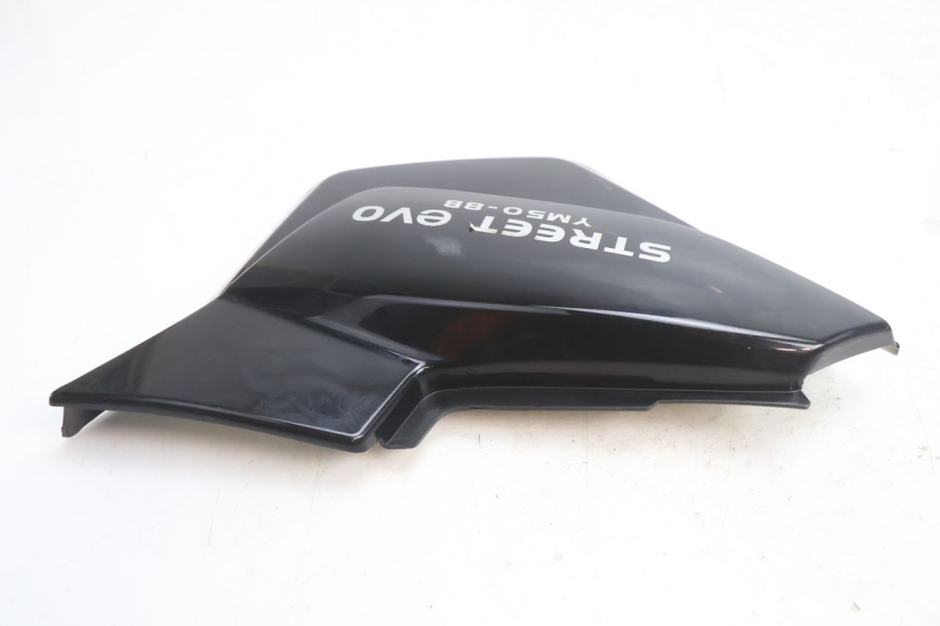 photo de CACHE SOUS SELLE DROIT YAMASAKI STREET 50 (2013 - 2018) - Autre angle de vue