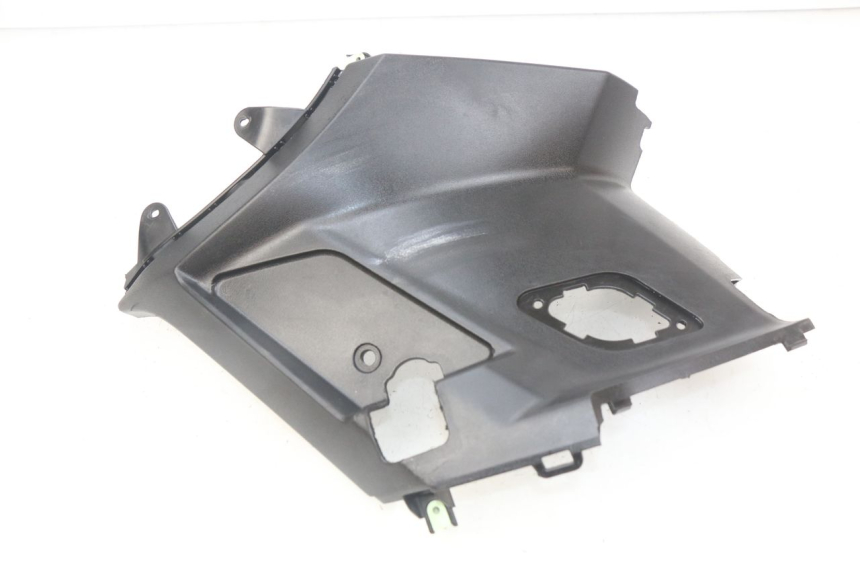 photo de CACHE SOUS SELLE DROIT PEUGEOT STREETZONE 4T 50 (2018 - 2023) - Vue principale