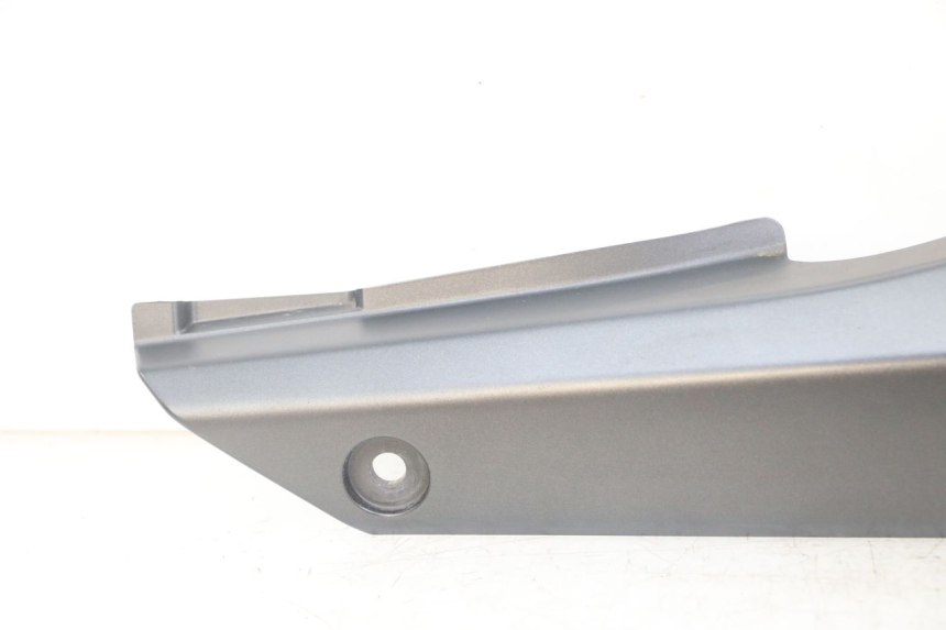 photo de CACHE SOUS SELLE DROIT SUZUKI GSX F GSXF 650 (2007 - 2015) - État de surface